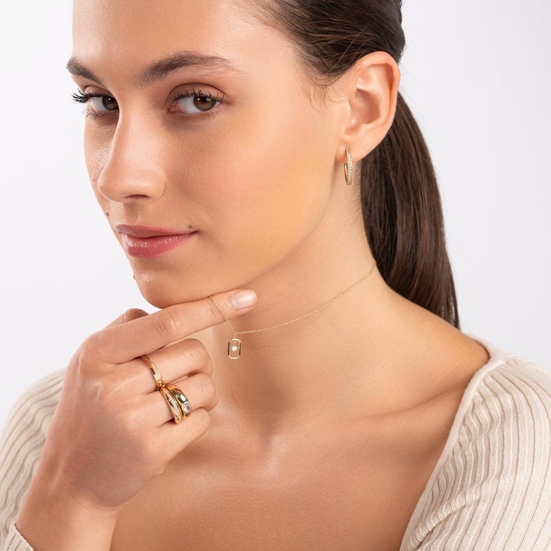 Minimalist Rectangular Design Pendant Dainty Round Moissanite Necklace Gift Her