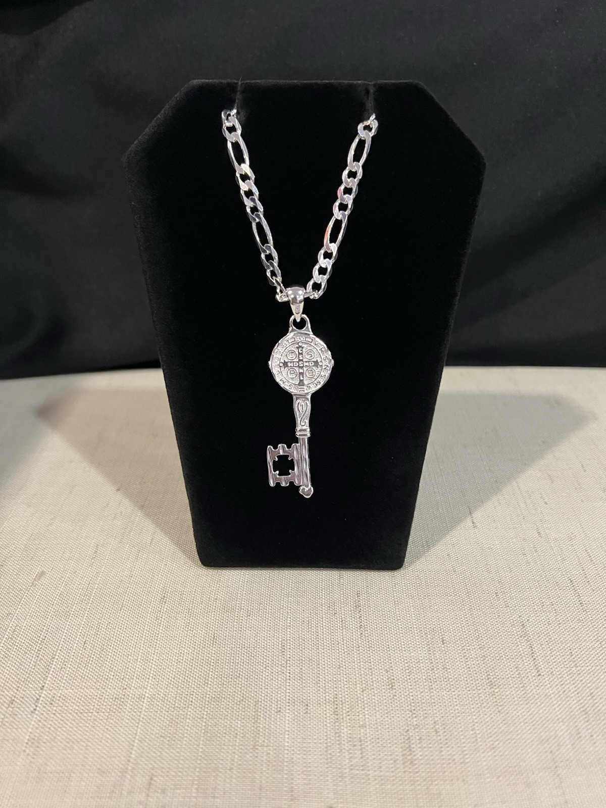 925 Sterling Silver Men St Benedict Key San Benito Llave & Figaro Chain 22 26 30