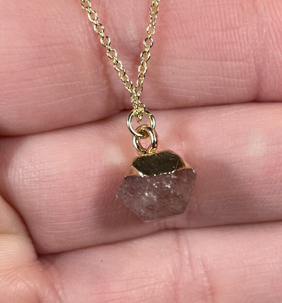 Rose pink quartz gemstone pendant necklace 14K GP yellow Gold chain 16-18