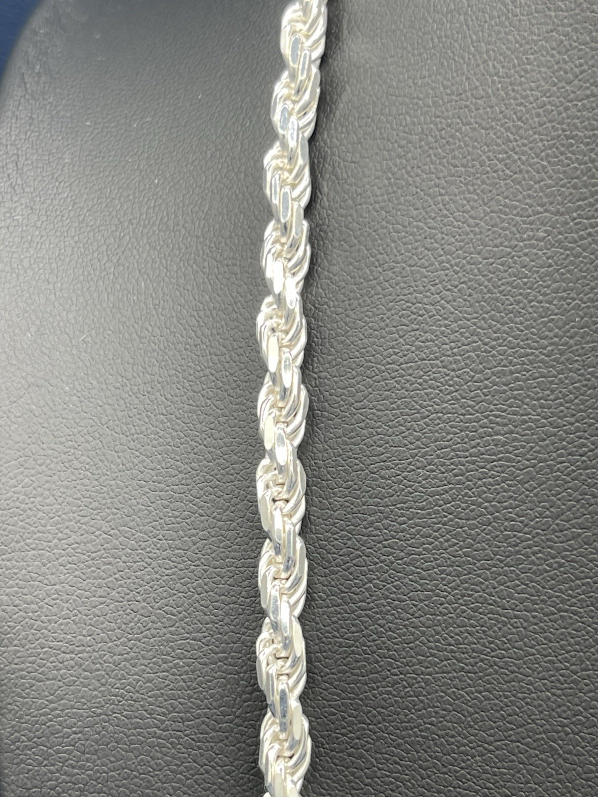 Sterling Silver 925 28 inch Italian Rope Chain 4 MM Lobster Clasp *40.5 GRAMS