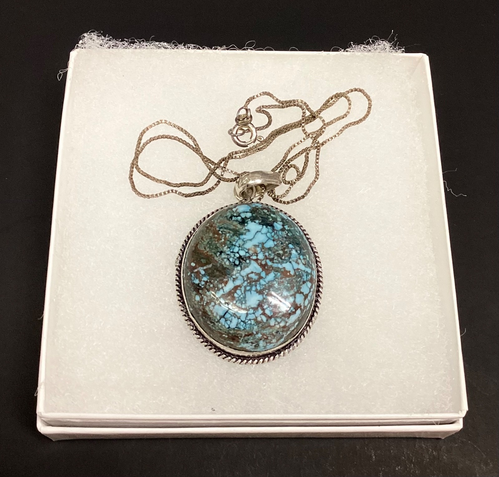.925 Sterling Silver Turquoise Stone Pendant Necklace 18 Grams