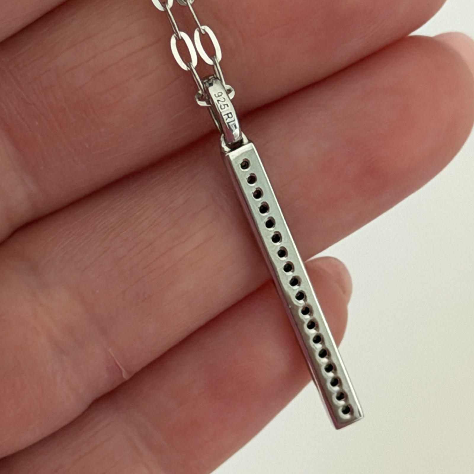 925 Italy Sterling Silver Genuine Diamond Pave Thin Bar Pendant Necklace 18″