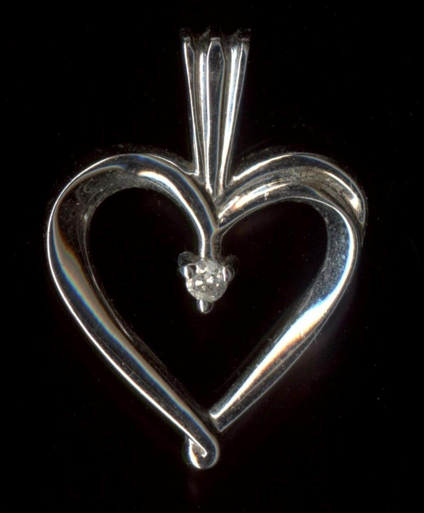 10K 1.53 Gram 22mm Solid White Gold Natural Diamond Round Cut Heart Pendant Qb