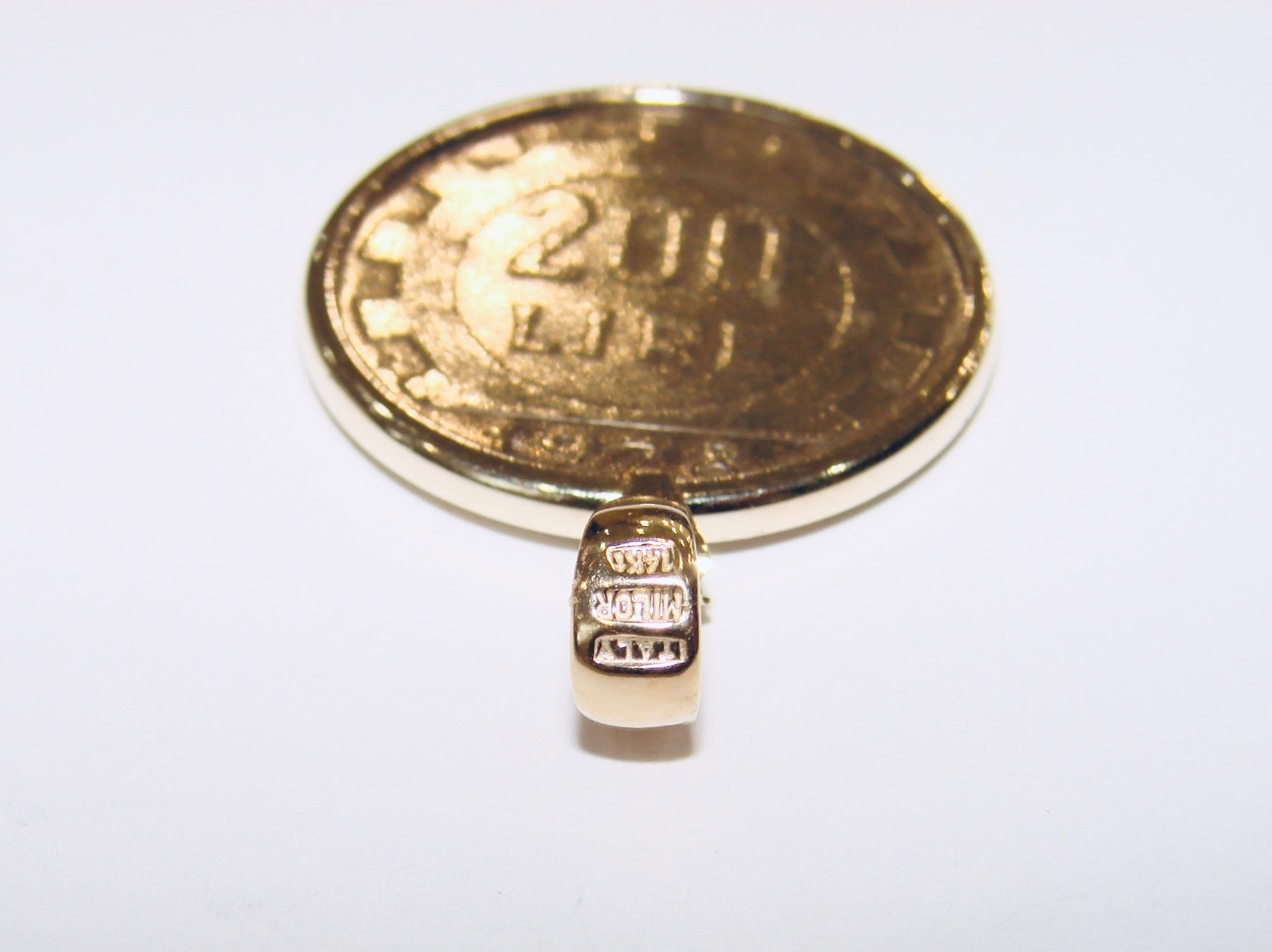 14K YELLOW GOLD MILOR ITALY FRAME PENDANT ITALIAN 200 LIRE COIN 6.23G