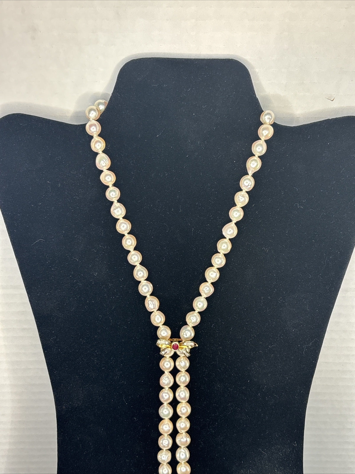 VTG 31” Pearl Necklace 14K Gold Diamond Clasp & Gold Ruby Diamond Bow Enhancer