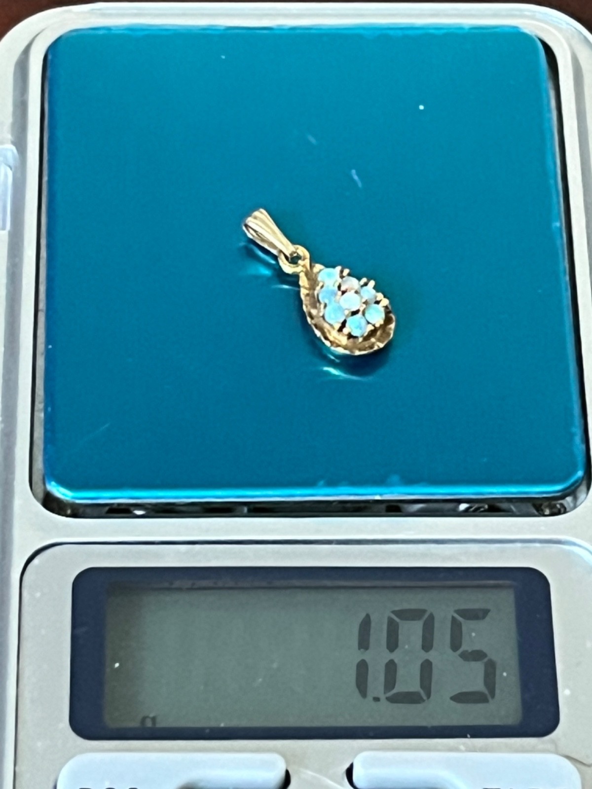 1960’s Vintage 14K Gold Natural Coober Pedy Opal Cluster Necklace Pendant 1.05g