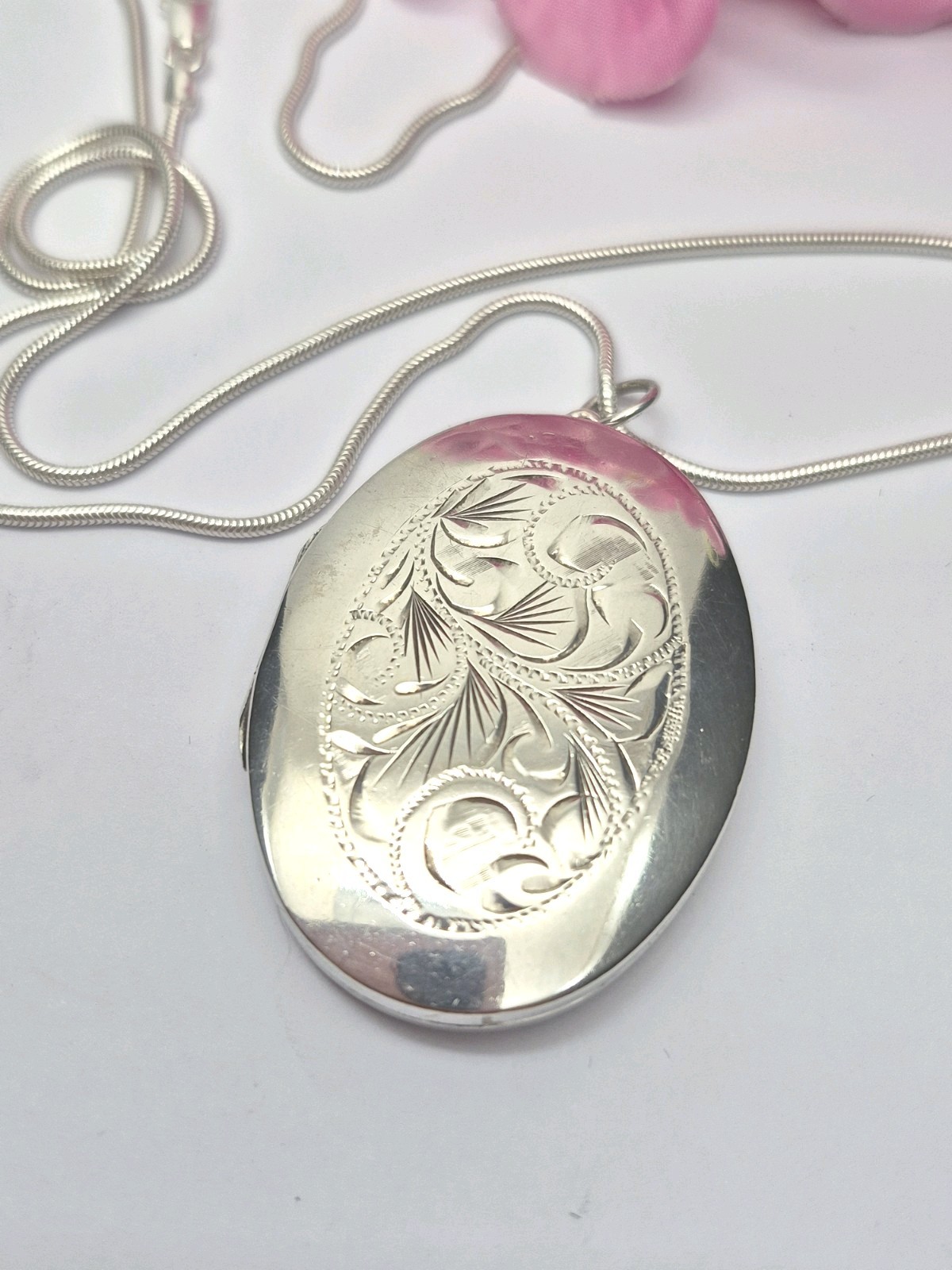 LOCKET – Sterling Silver Oval Double Photo Locket / Keepsake Necklace.