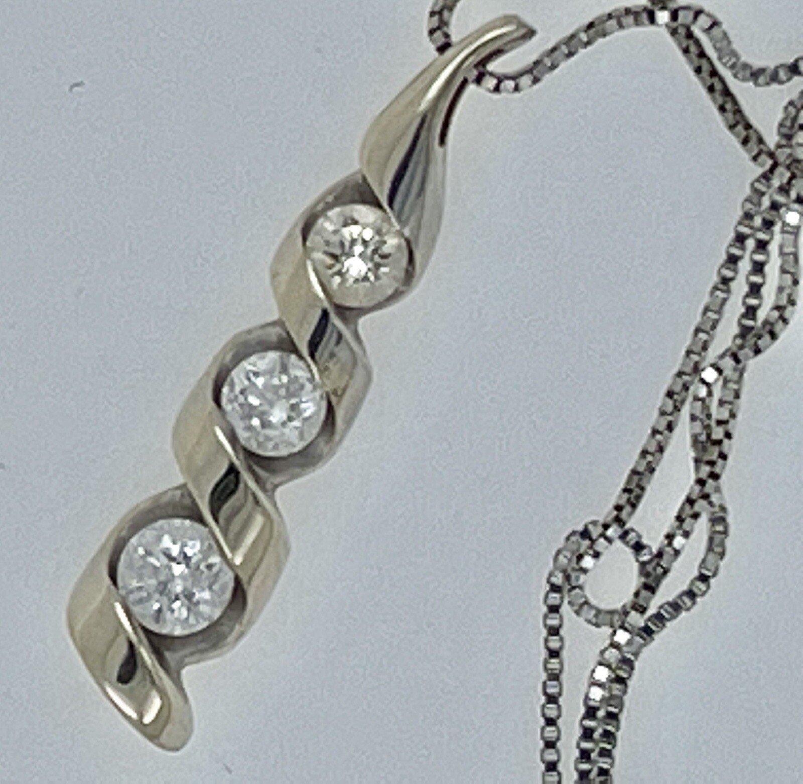 14K Italy White Gold 1 Ct Tw Diamond Drop Pendant Necklace 2.33g approx