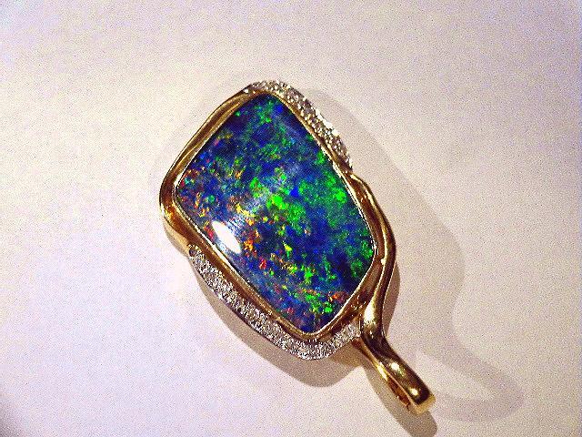 23.5MM 14K YELLOW GOLD GENUINE AUSTRALIAN DOUBLET OPAL DIAMOND ENHANCER PENDANT
