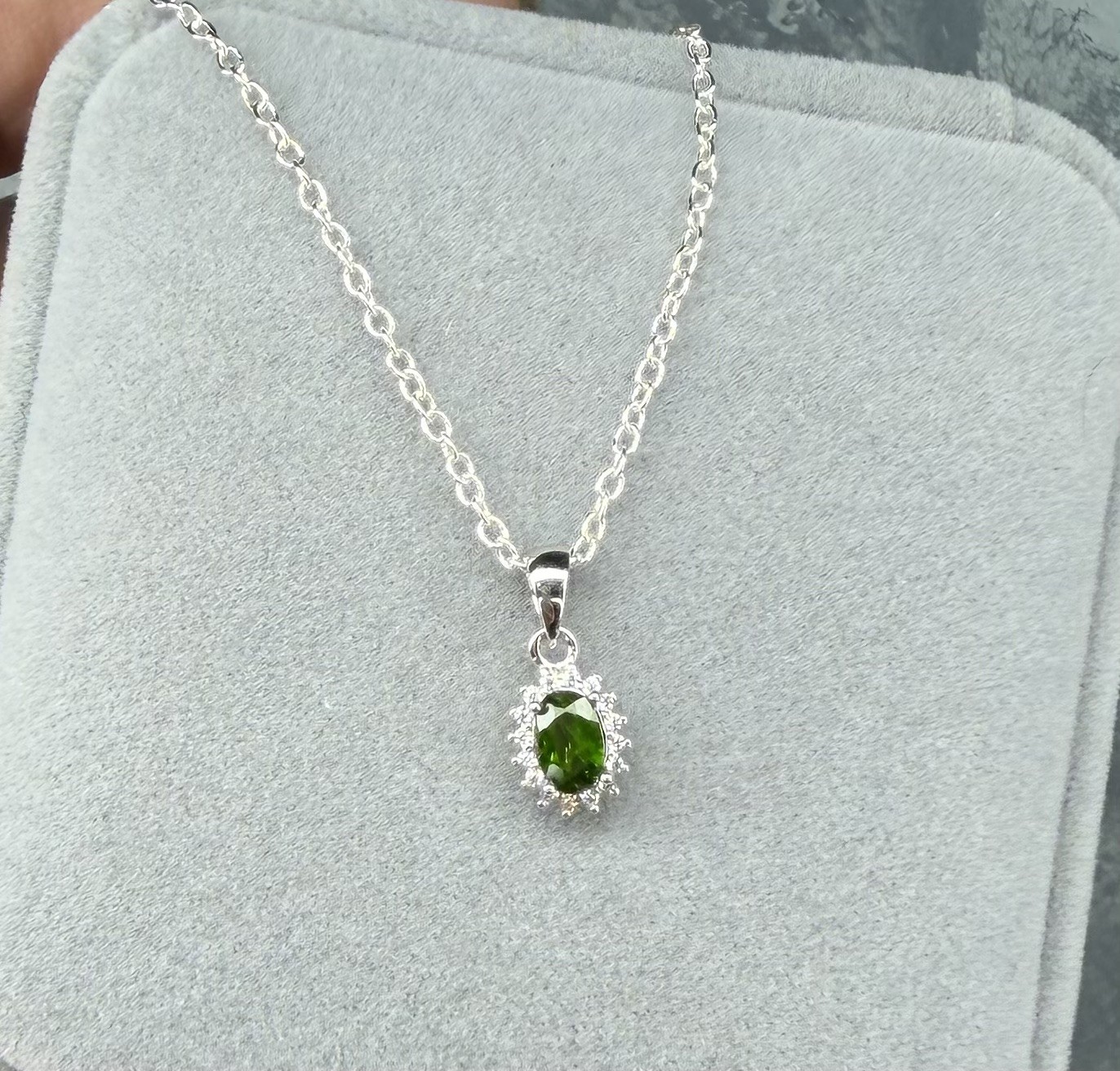 Stunning Natural Chrome Diopside w/Halo Pendant Necklace 925 Sterling Silver 18”