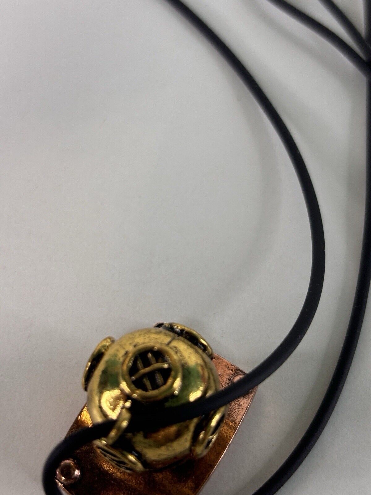 Diver Helmet Pendant Tiki Necklace Adjustable 1″ Gold Copper Metal Color New