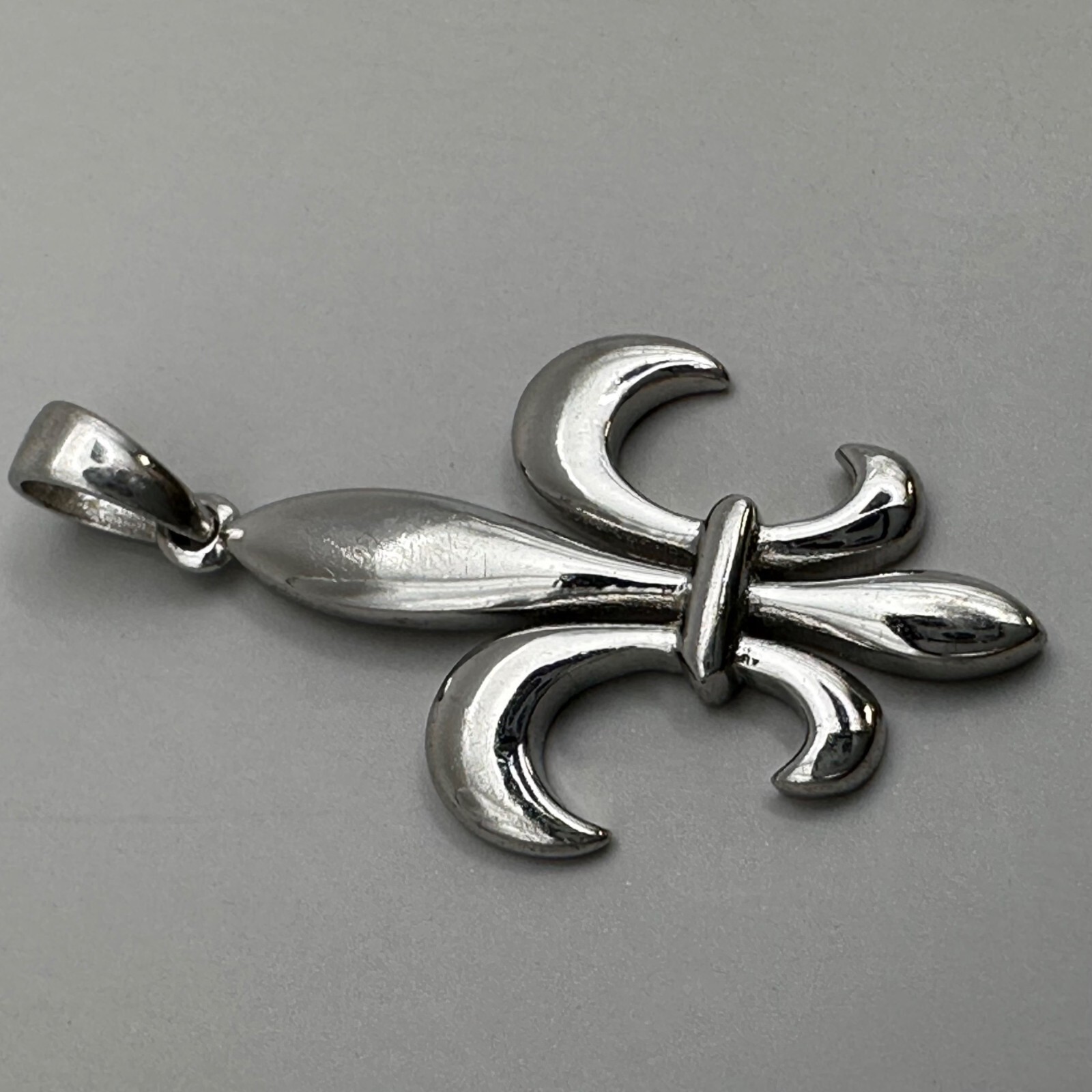 Fleur-De-Lis Pendant For Necklace Unisex Jewelry 925 Signed IW Sterling Silver