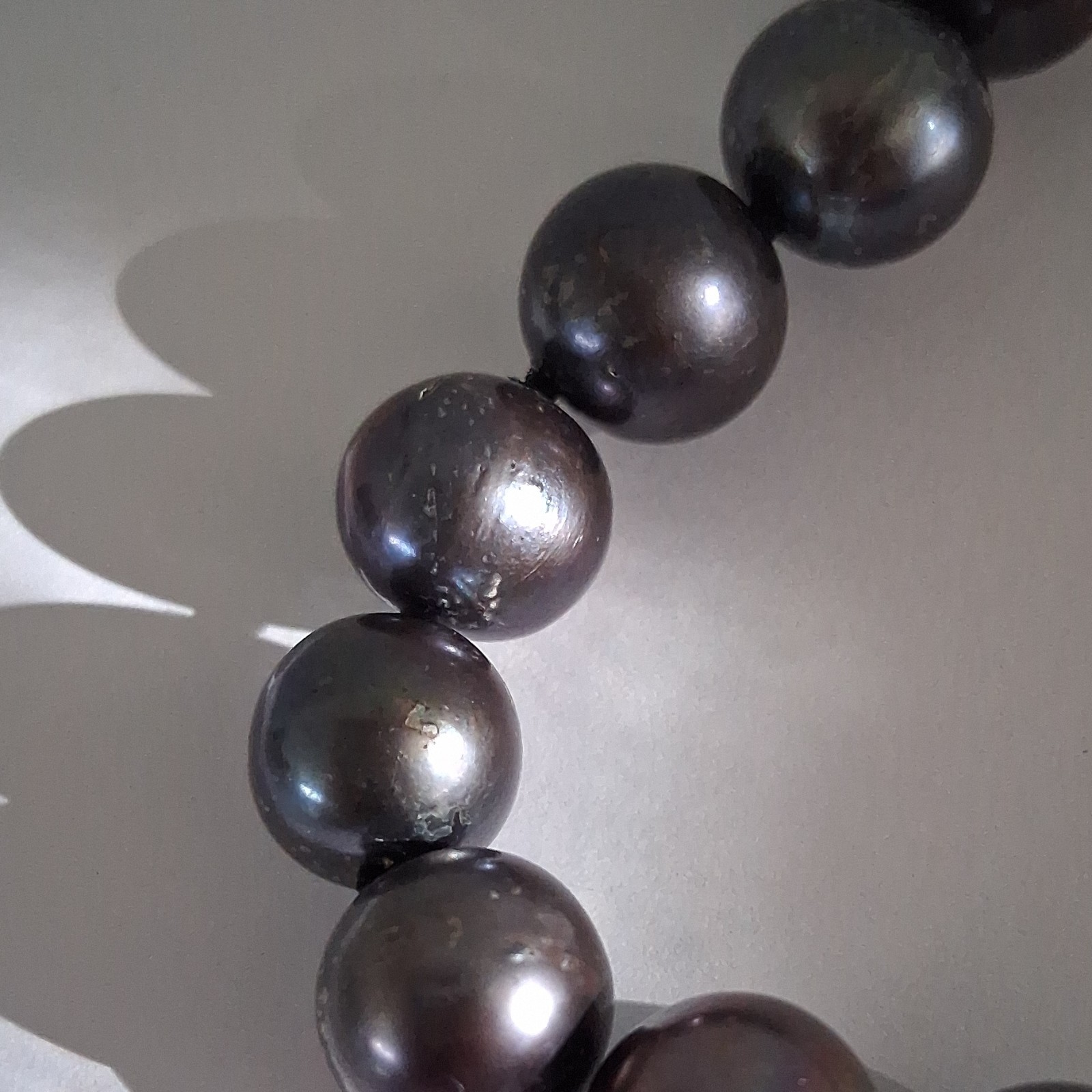 Peacock Rainbow Round Cultured Pearls Necklace 18″ With 925 Silver Clasp