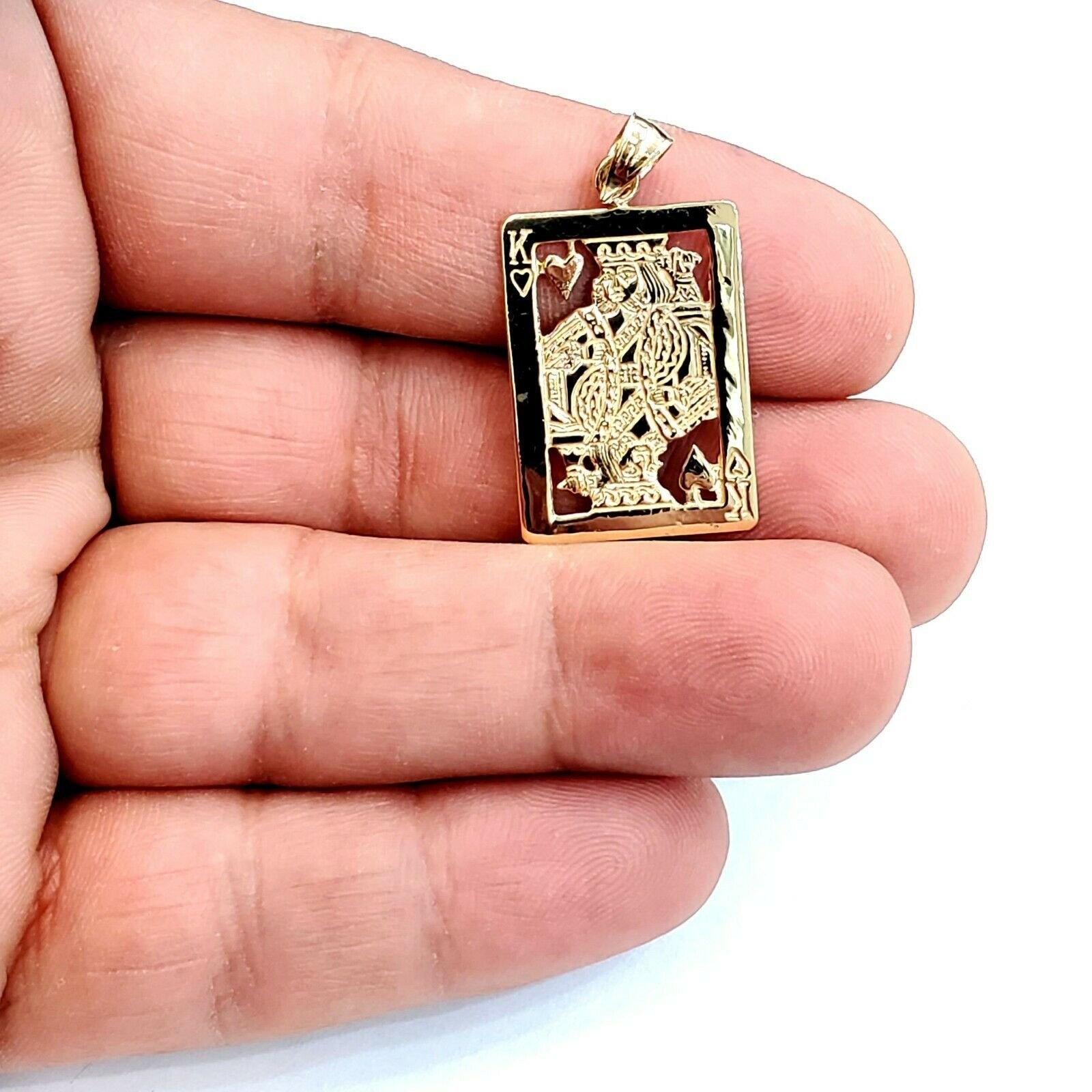 14k yellow Gold king of heart Pendant playing card gambling fine jewelry 3.5g