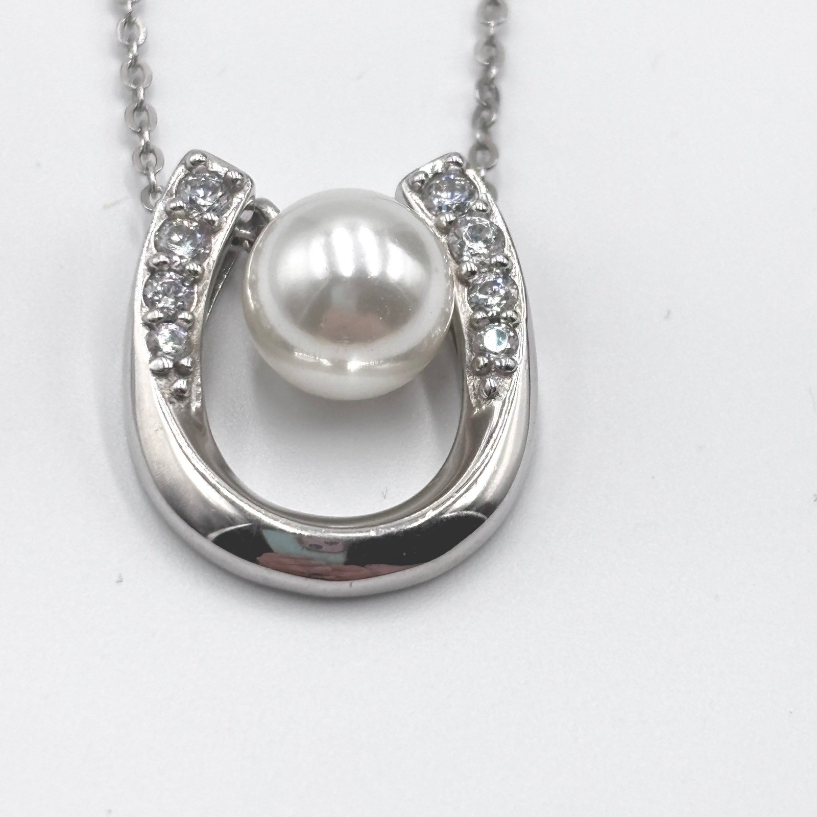 Sterling Silver 925 Horseshoe Pearl Cubic Zirconia Pendant Necklace Silver Tone