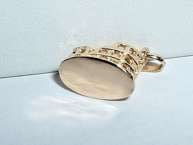 14K YELLOW GOLD 3D ROME COLISEUM COLOSSEUM ITALY PENDANT CHARM 2 Grams