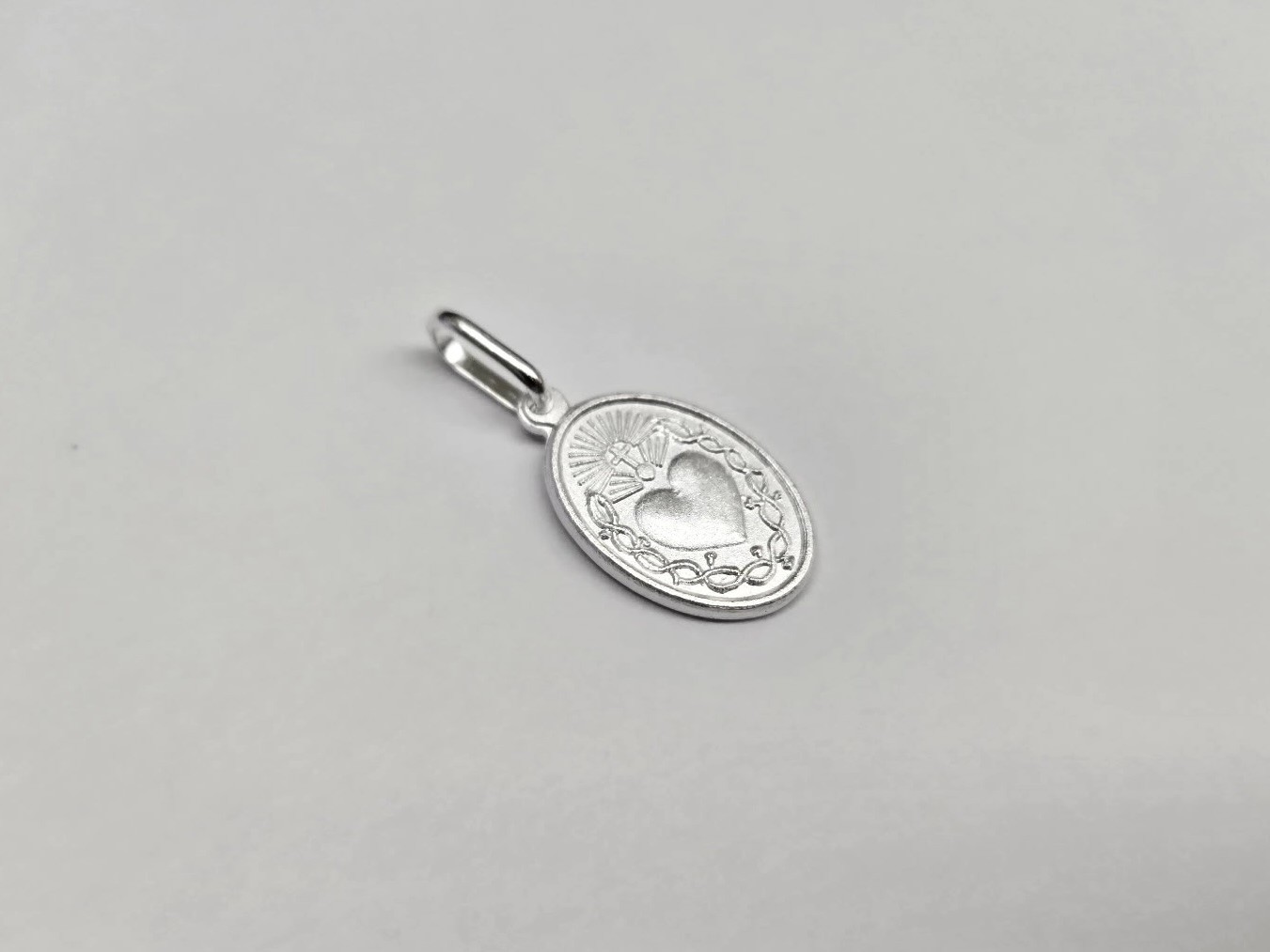 925 Sterling Silver Oval Sacred Heart of Jesus Pendant 5/8 (16mm) Inch Tall