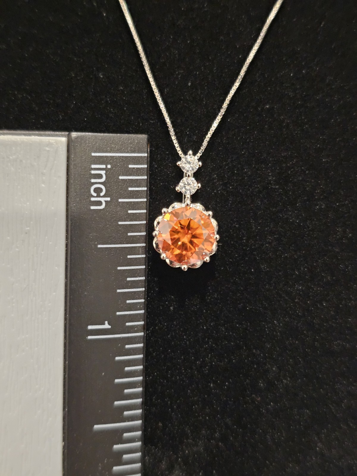 1 Carat Orange Moissanite Pendant AU750 18k White Gold (pendant Only)