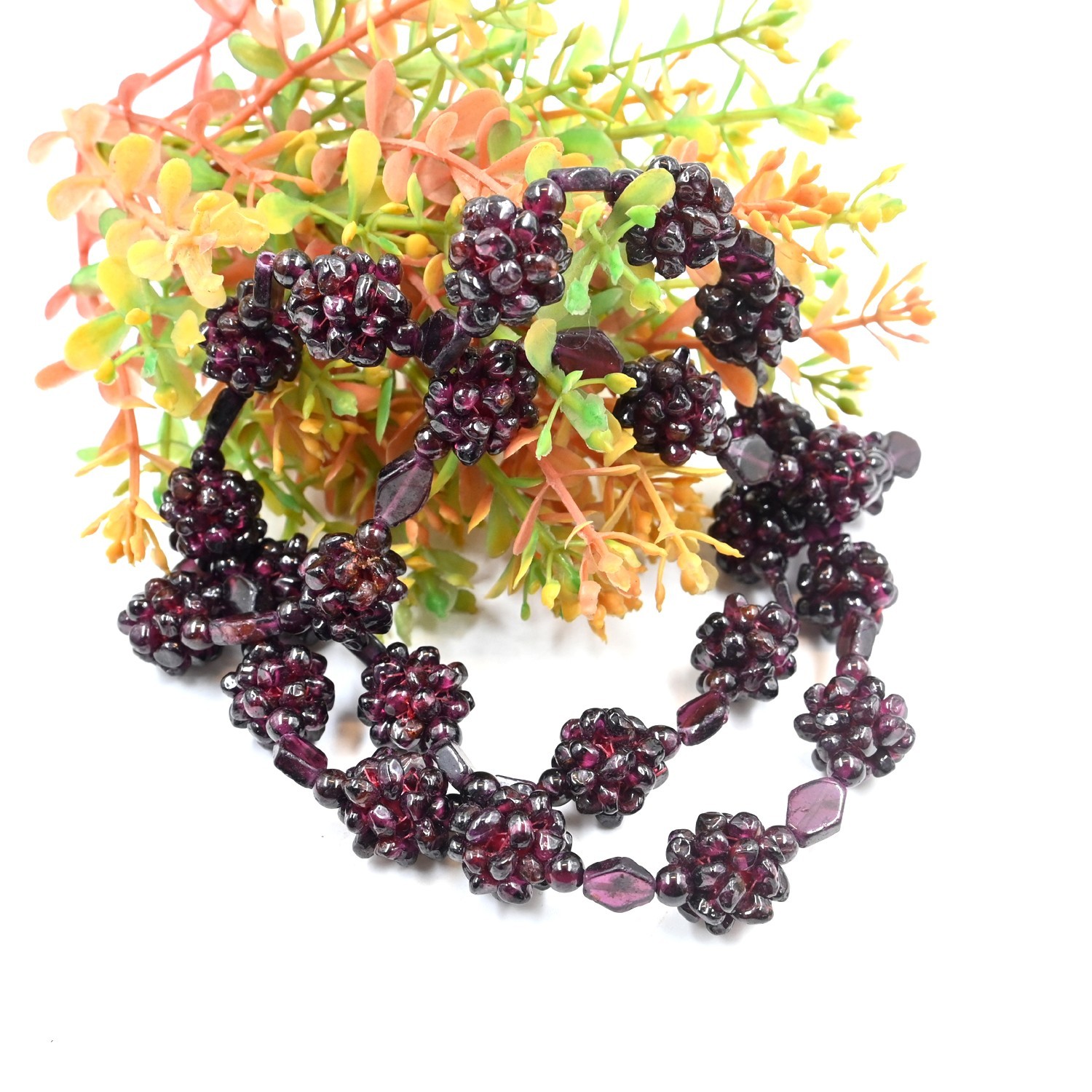 Natural Vintage Bohemian Pyrope Garnet Cluster Gemstone Beaded Pulp Necklace 24″