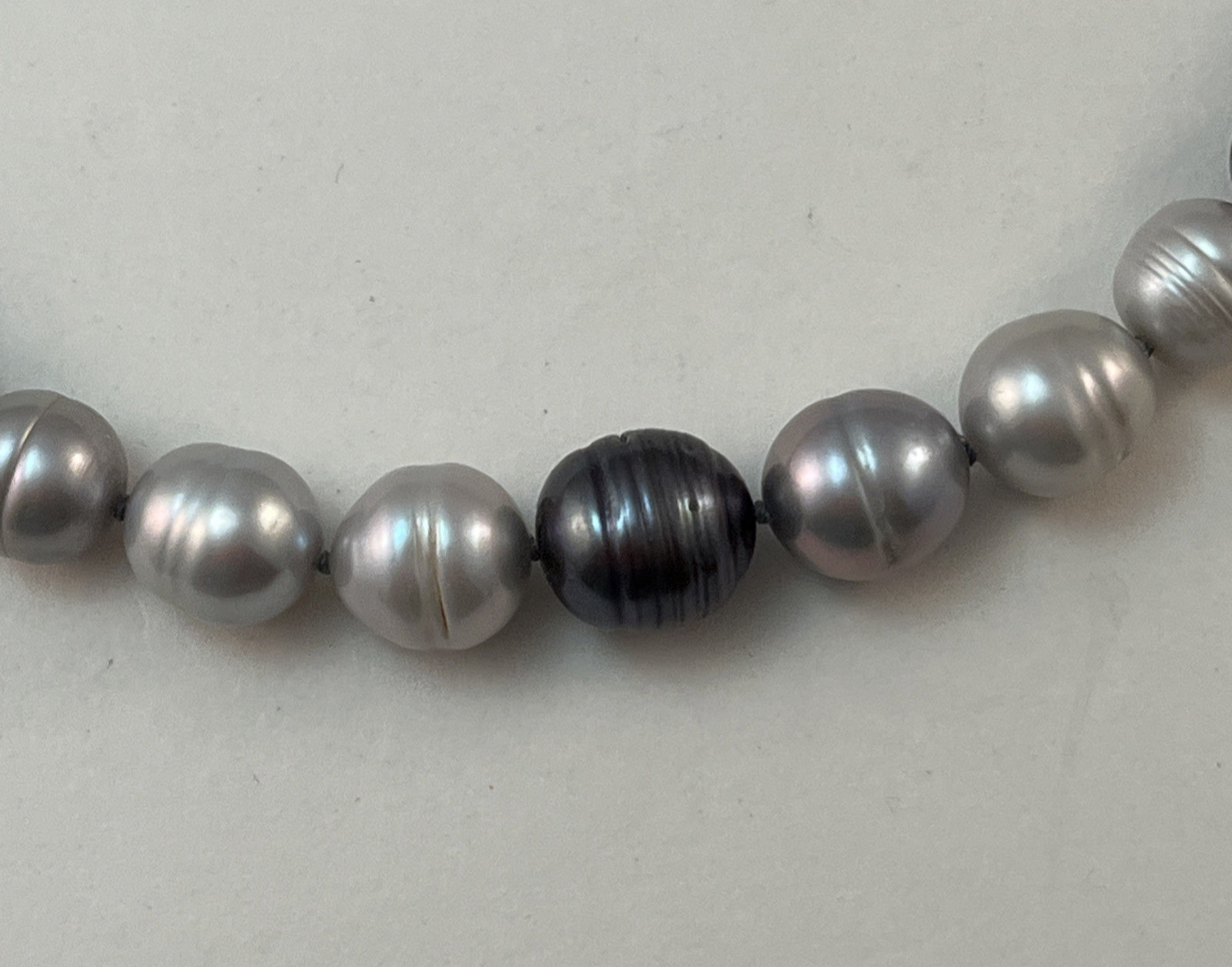 HONORA 925 Sterling Silver Gray and White Freshwater Pearl Necklace 20″