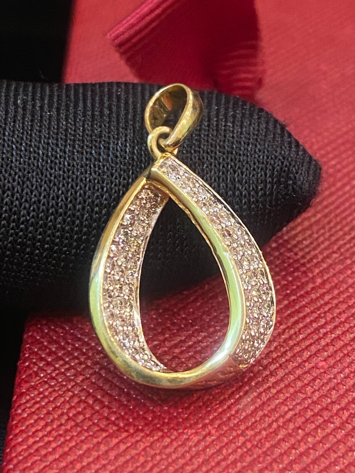 Pave 0.75 Cts Round Brilliant Natural Diamonds Pear Drop Pendant In 585 14K Gold