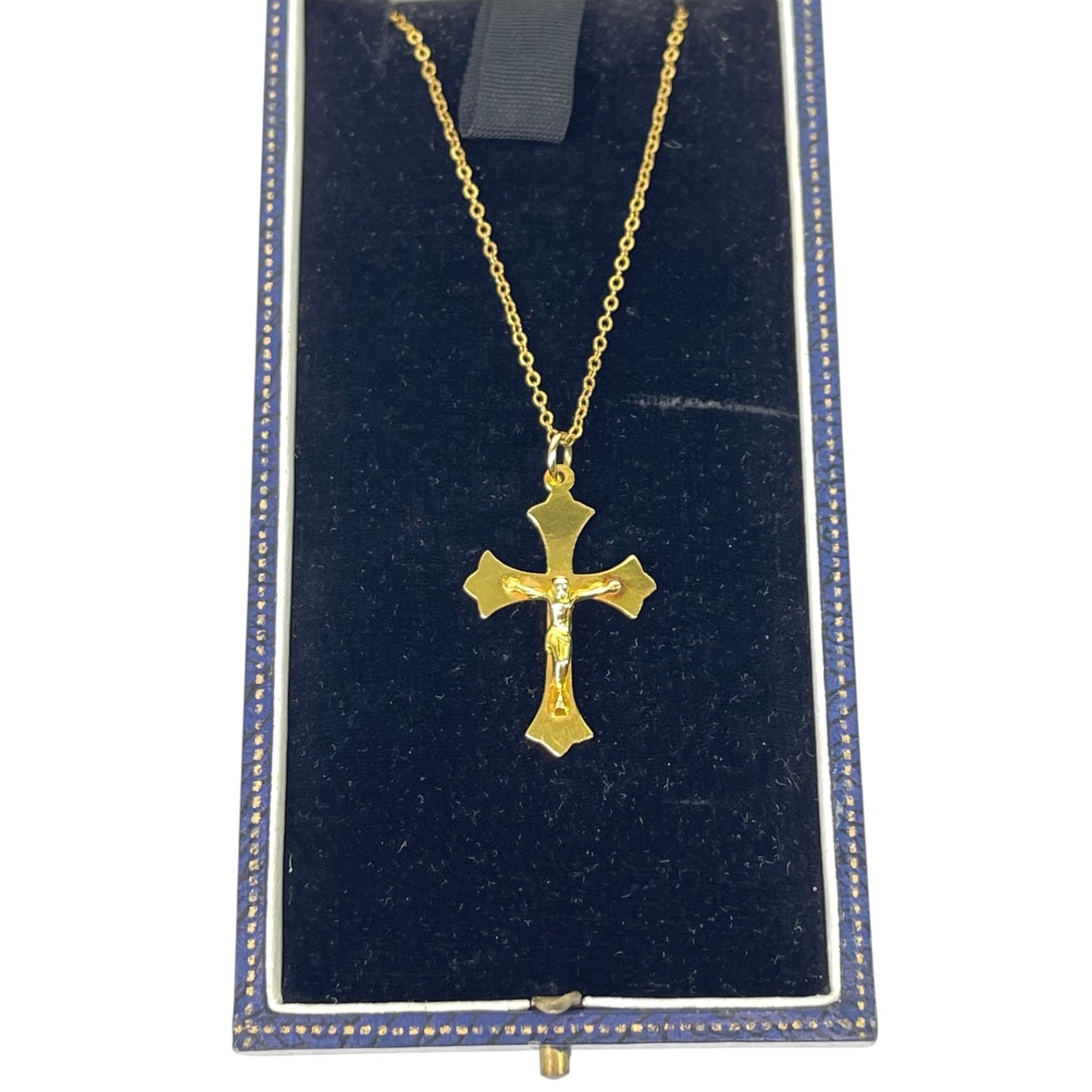 9ct 375 Yellow Gold Cross Pendant AJH Birmingham Vintage – Chain info unknown
