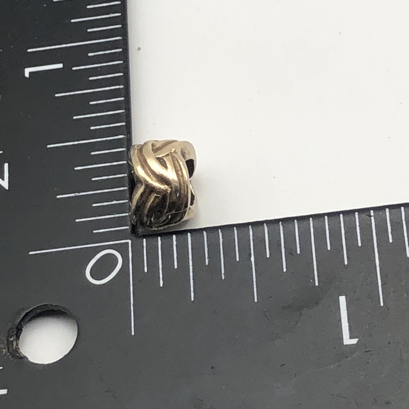 14k Gold Knot Bead Unbranded 2.22 Grams