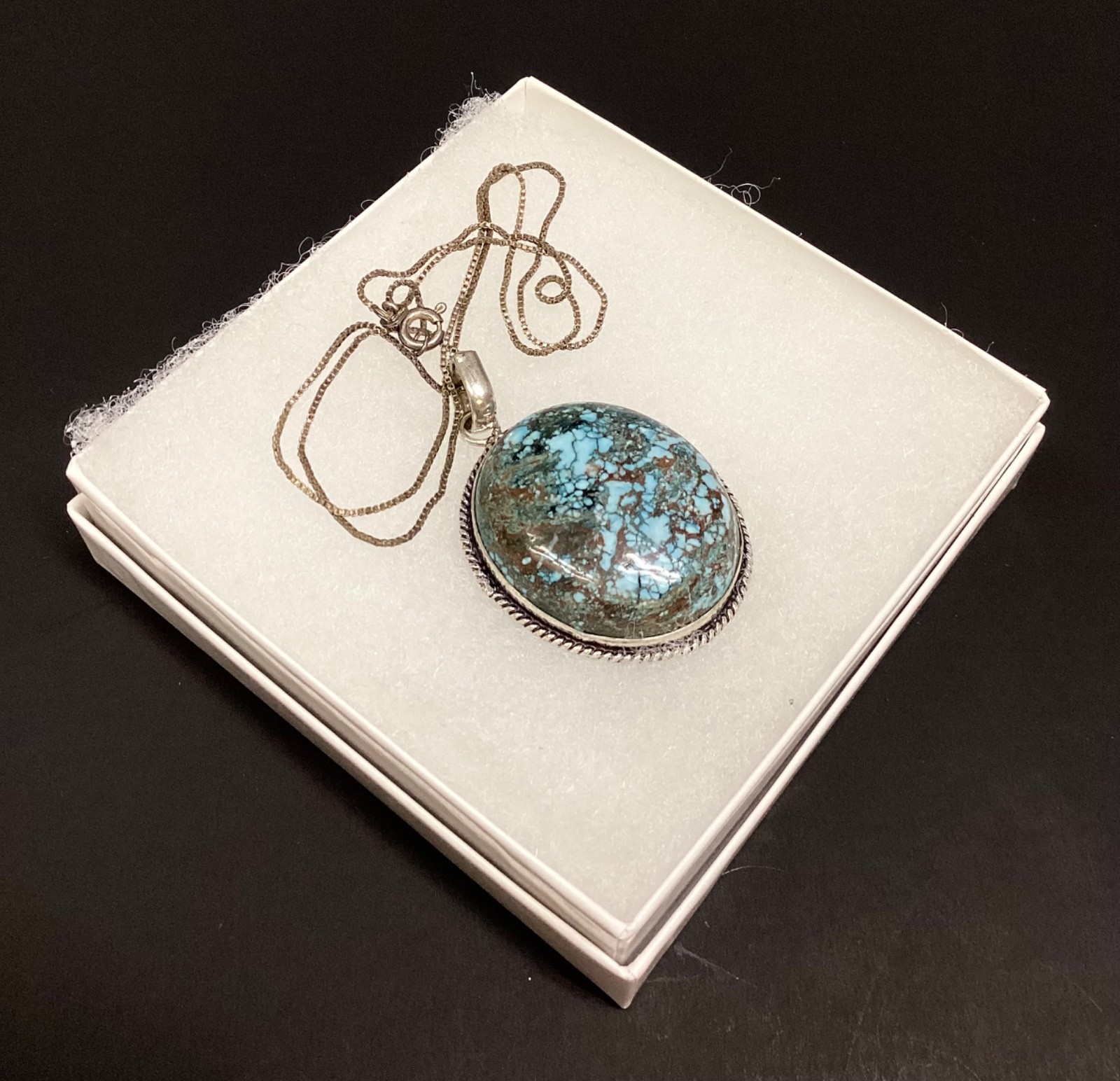 .925 Sterling Silver Turquoise Stone Pendant Necklace 18 Grams