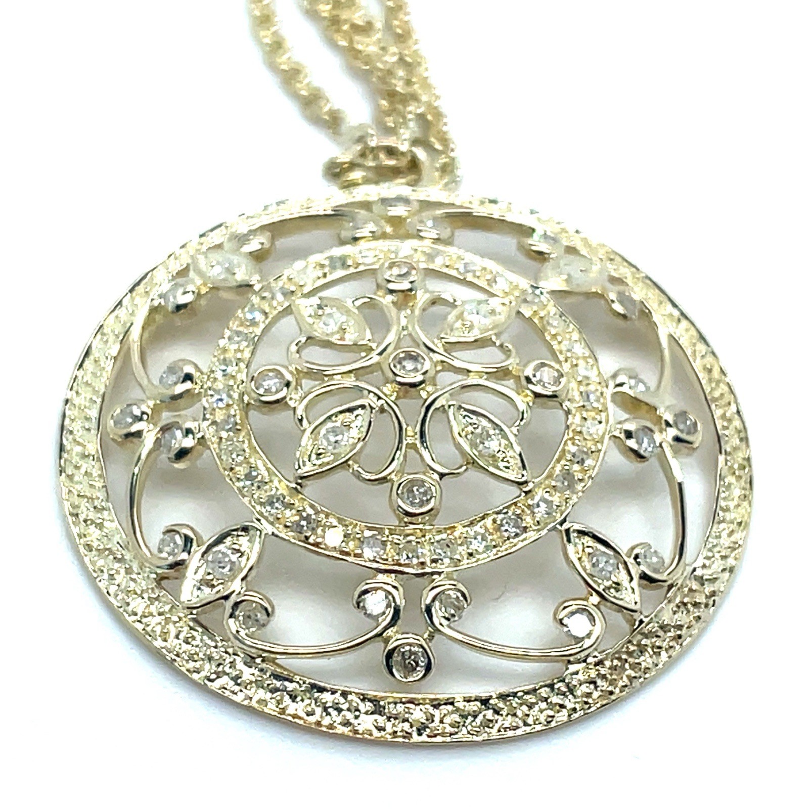 14k Yellow Gold .70 Ct Diamond Filigree 1-3/16″ Circle Chain Necklace 18″-11.7Gr