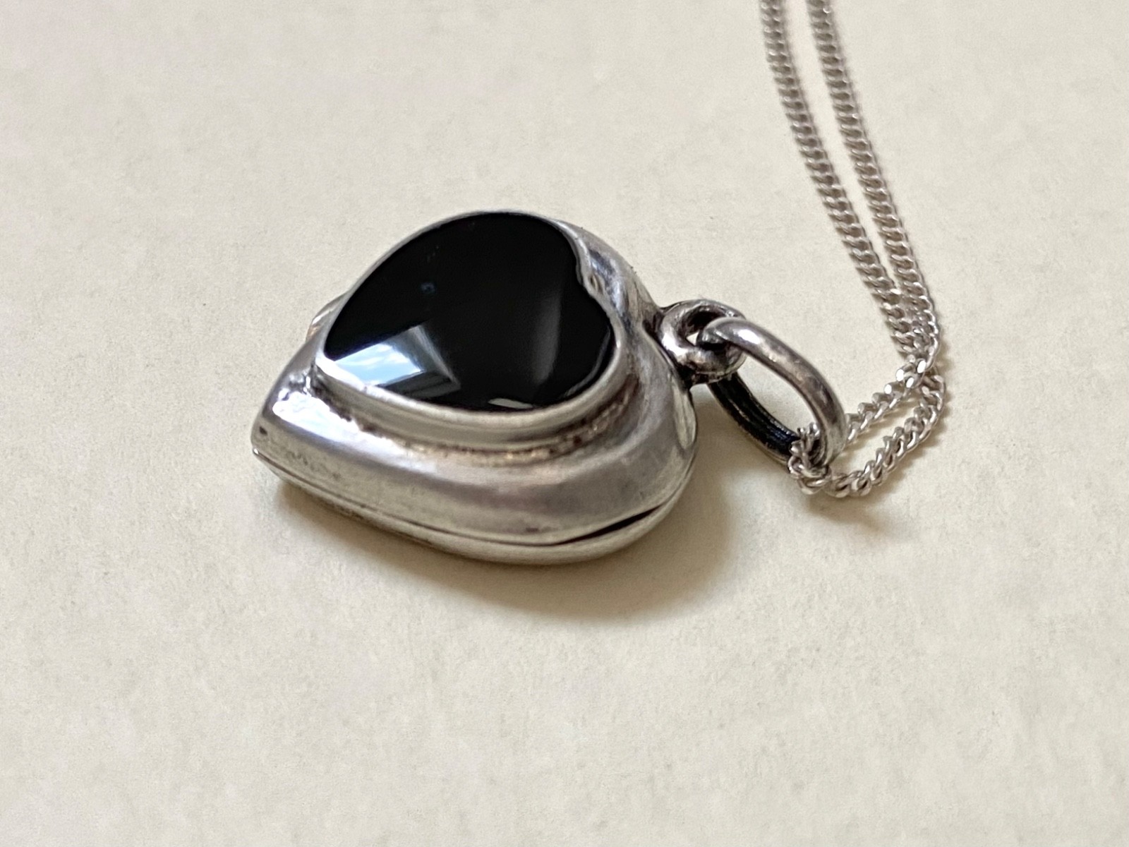 Small Sterling Silver Heart Shaped Photo Locket – Black Enamel & Fine 925 Chain