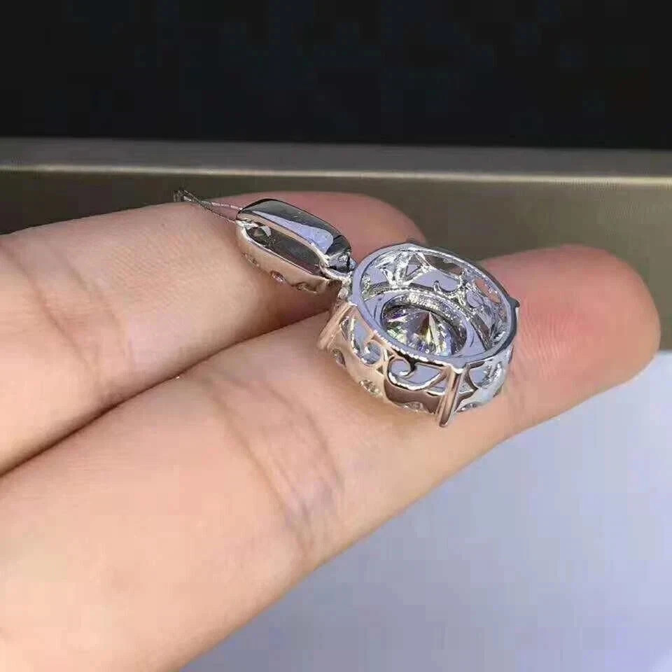 4 Ct Round Cut Moissanite Halo Pendant 18″ Free Chain 14k White Gold Plated
