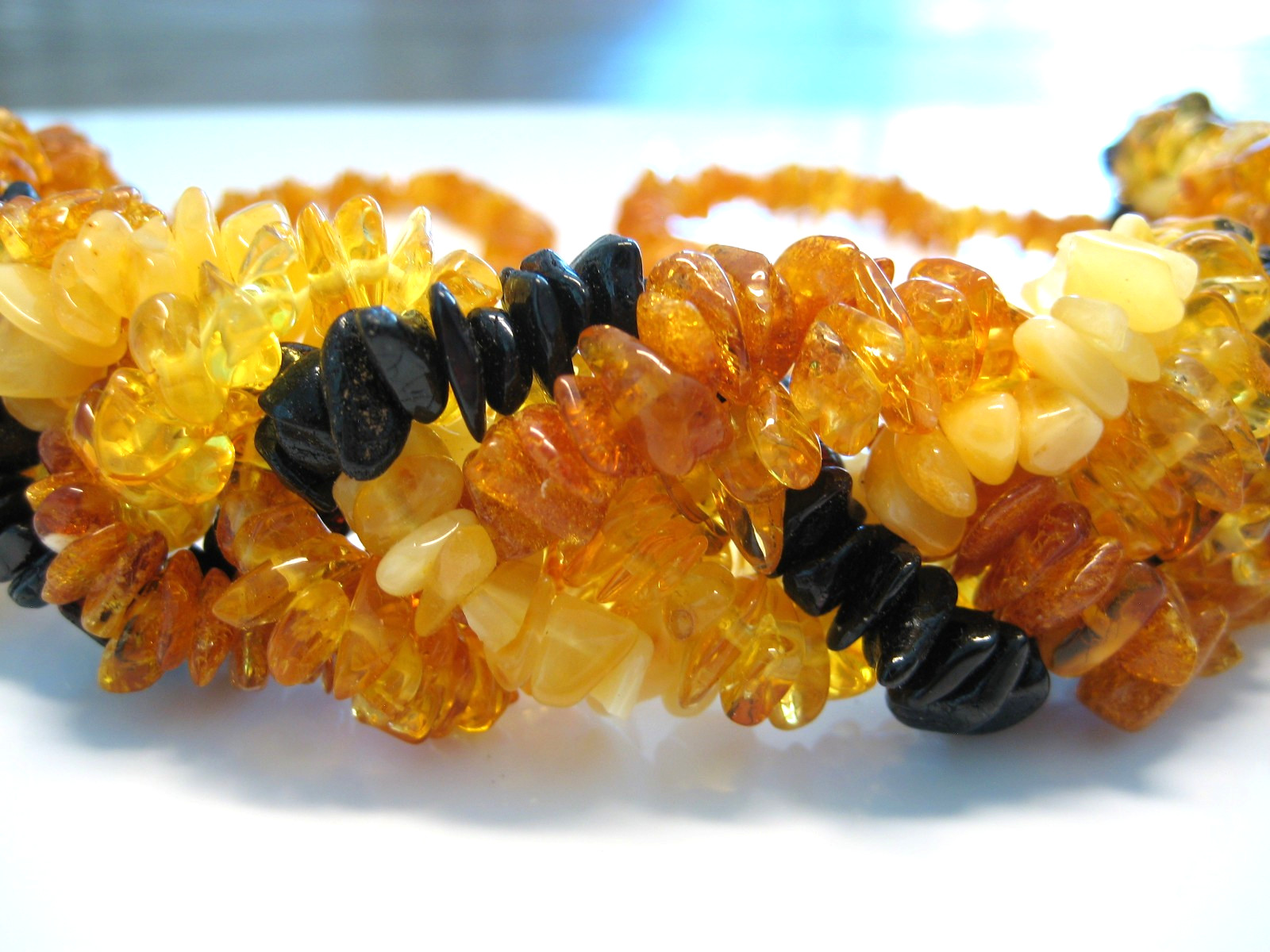 Genuine Massive Amber Beautiful Multiclor Baltic Amber Necklace 57 g. 20 in !!!