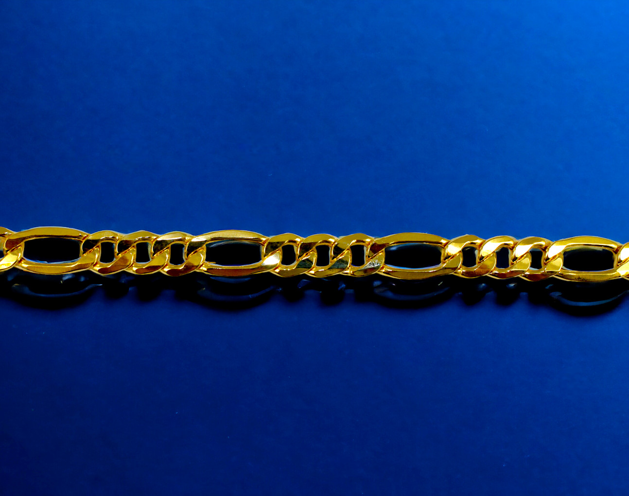 10K Yellow Gold 2mm-8mm Figaro Chain Necklace All Sizes Real Gold Men Women
