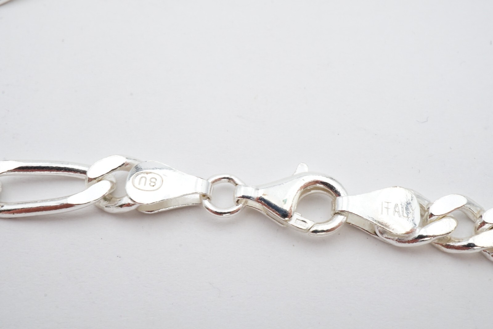 Sterling Silver 925 Figaro Necklace Chain 17.75″ Italy 5.5mm