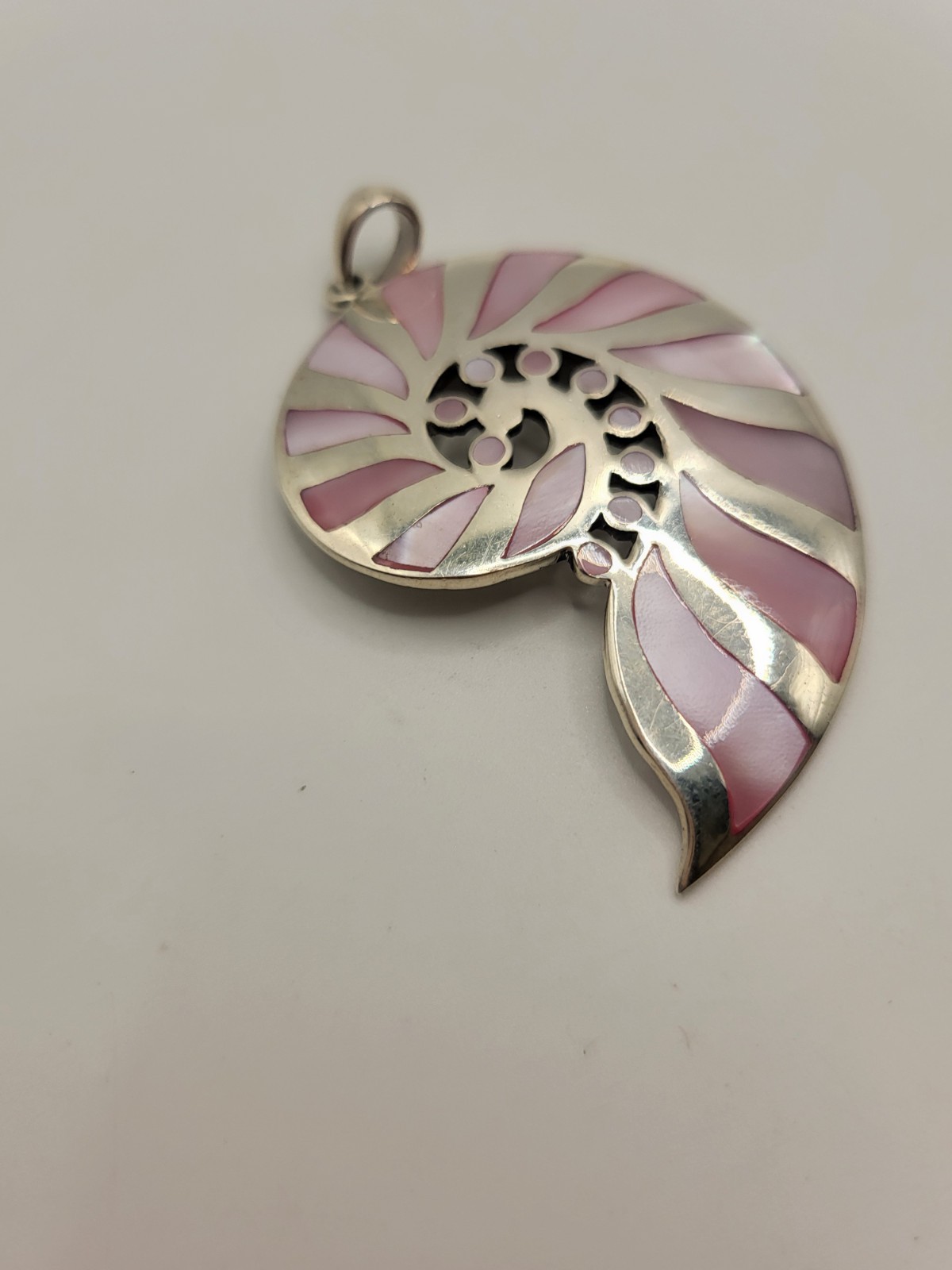 925 Sterling Silver Nautilus Shell Pendant Pink Mother-of-Pearl Inlay 2.5″