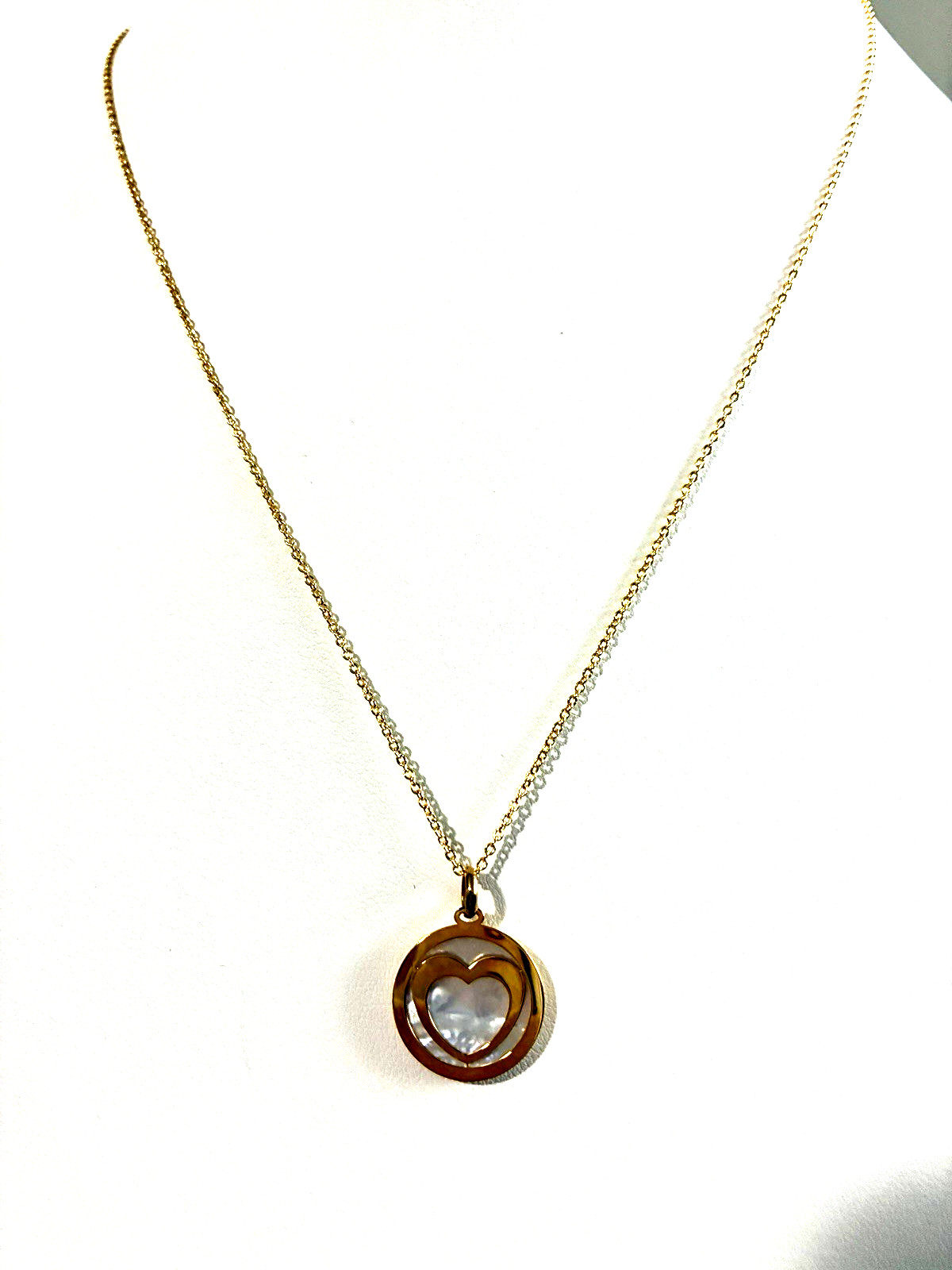 ITALIAN GOLD 14K YELLOW GOLD & MOTHER-OF-PEARL HEART PENDANT + CHAIN (M4971G-62)