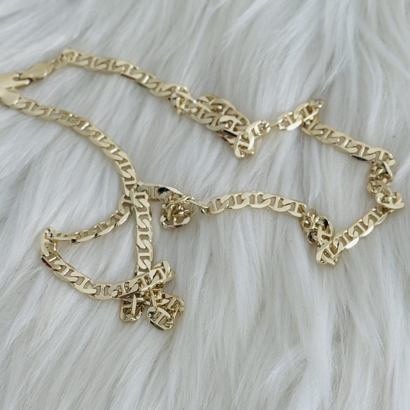 14K Gold Fill Valentino chain 24 Inches Hipoallergenic Water Resistant
