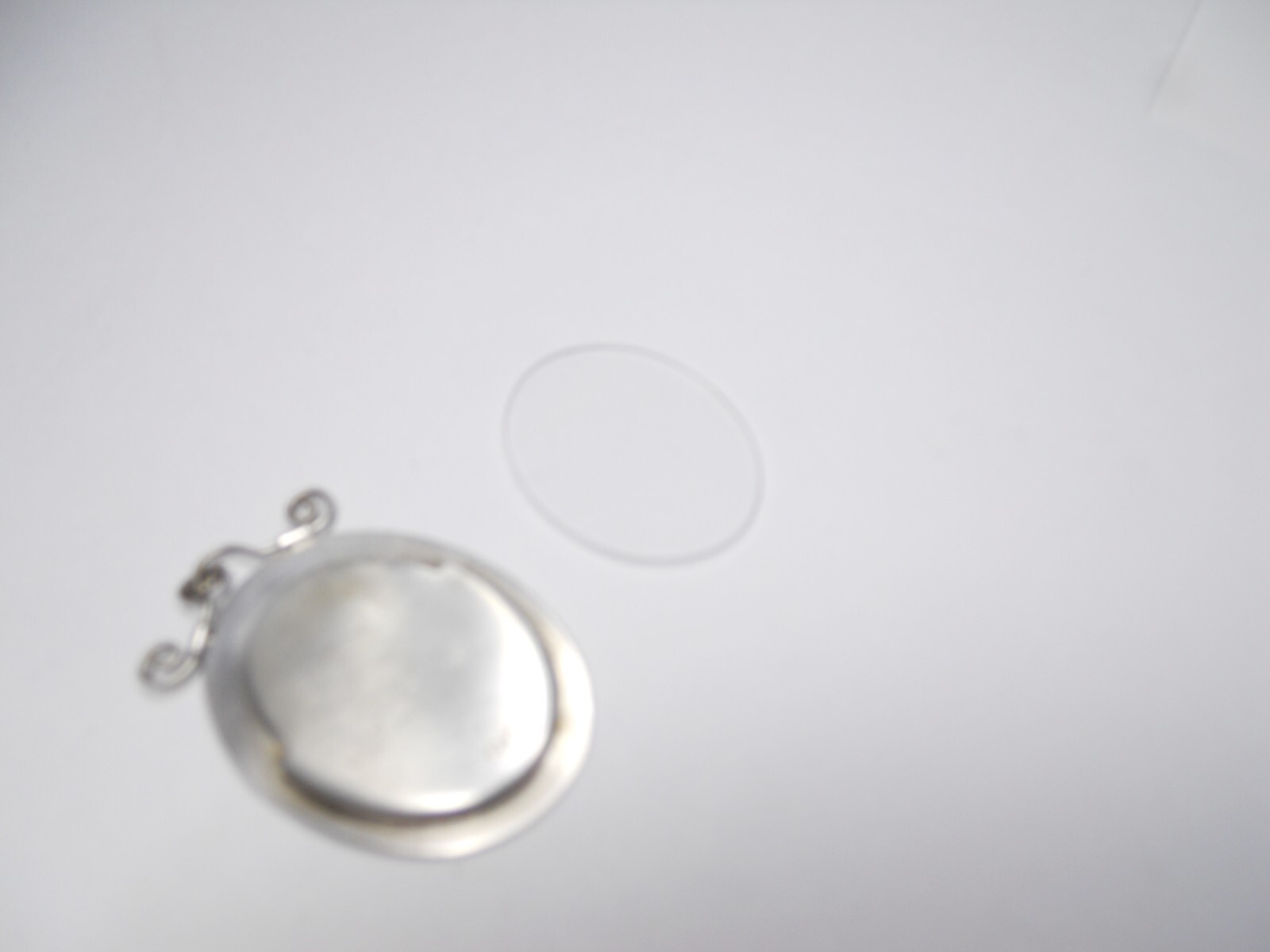 HANDMADE OVAL GEOMETRIC PHOTO PICTURE FRAME PENDANT CHARM STERLING SILVER 925 .