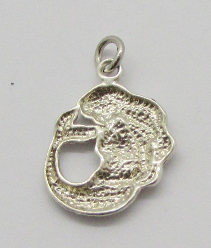 925 STERLING SILVER DETAILED MERMAID CIRCLE CHARM PENDANT 24X16MM ~ 1.7 G