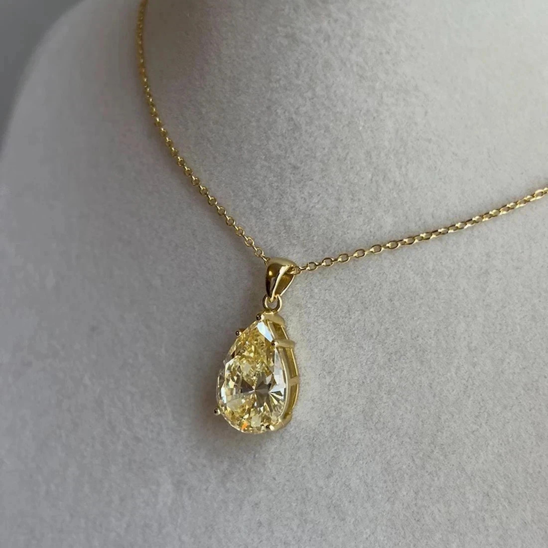 5 Ct Certified Lab created Yellow Diamond Solitaire Pendant Pear Cut 925 Sliver