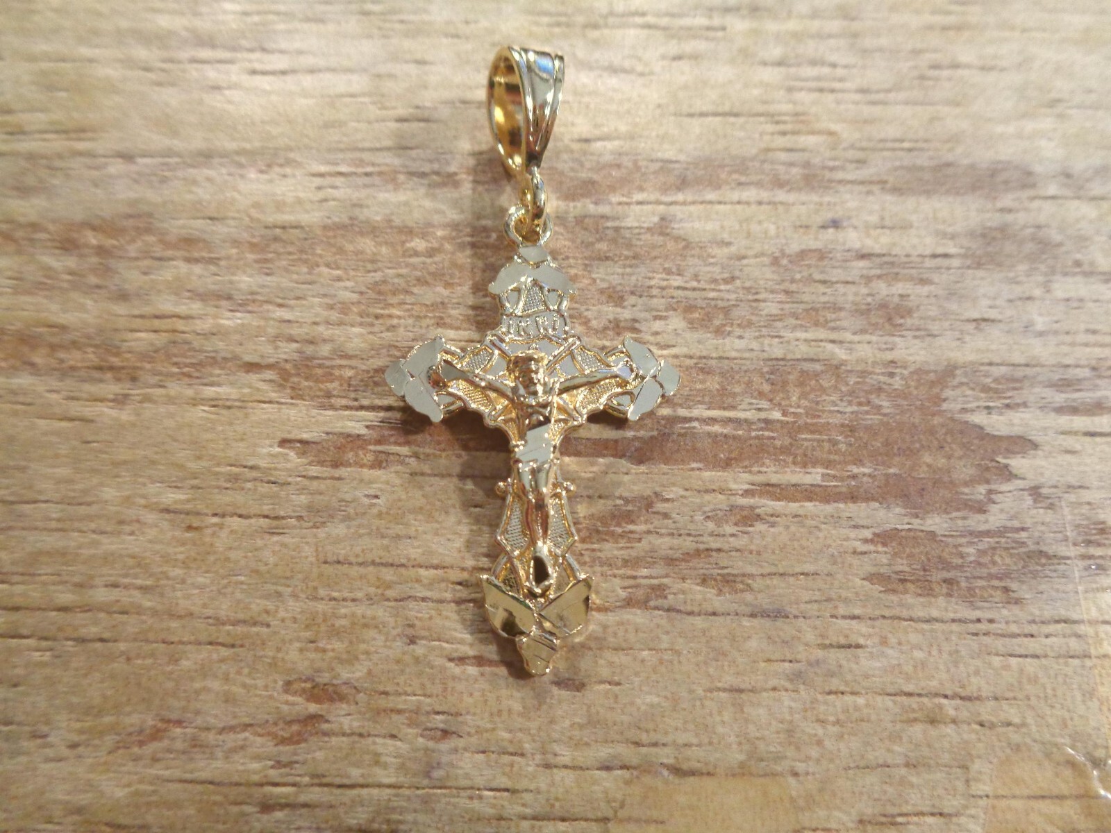 23.5MM SML 14K YELLOW GOLD-PLATED 925 STER SILVER DIAMOND-CUT INRI CROSS PENDANT