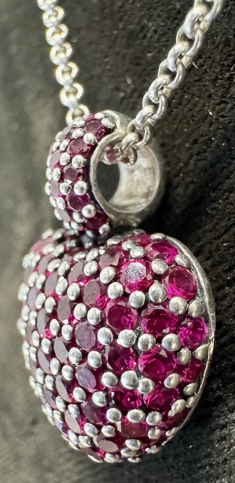 Beautiful Thomas Sabo 925. Sterling Rolo Necklace With Ruby Pave Heart Pendant