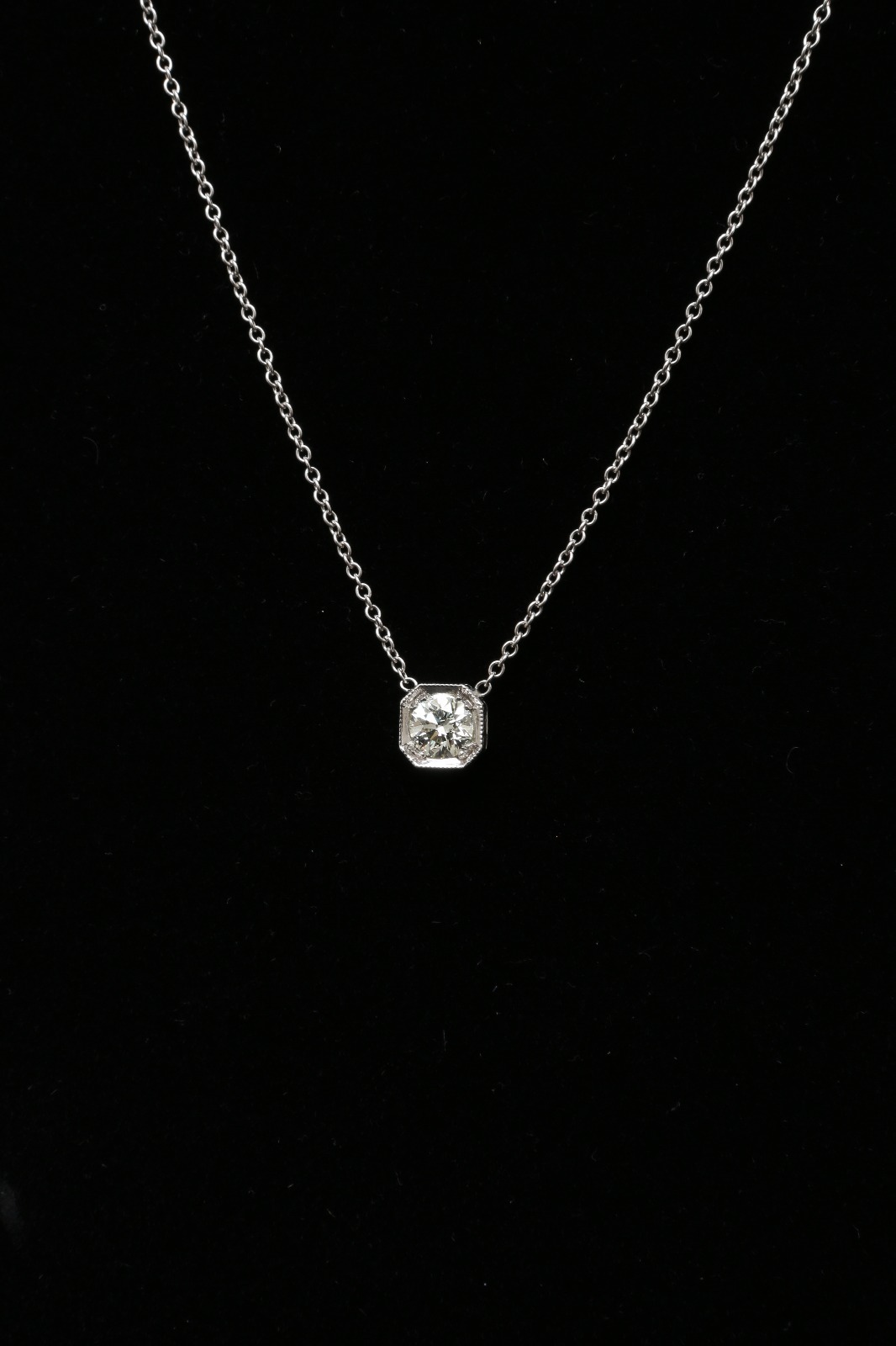 ROUND DIAMOND PENDANT 1CT TCW 18K J COLOR VS2 CLARITY VERY GOOD 16 INCHES LONG