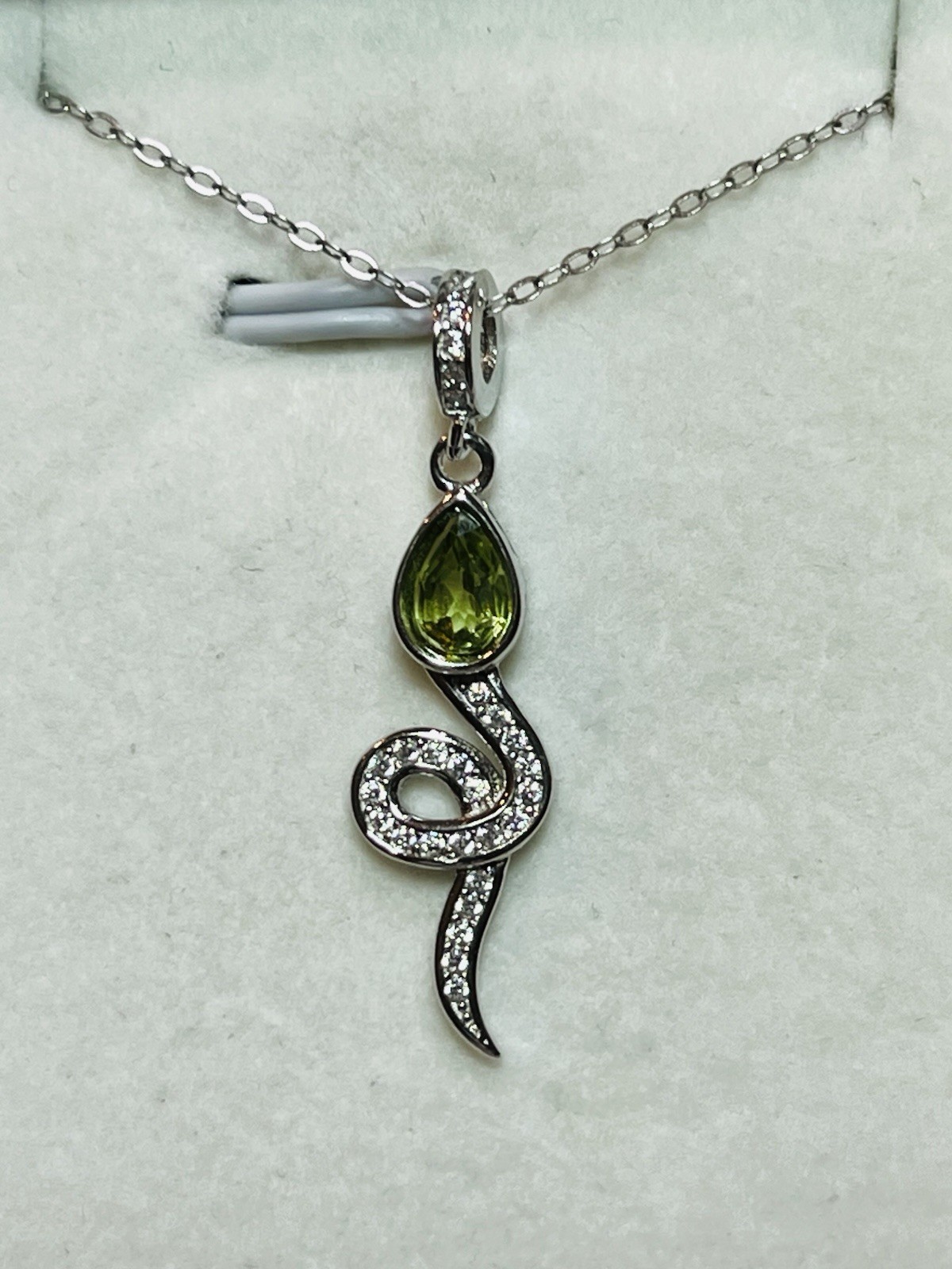925 Sterling Silver Natural Bamboo Green Peridot Snake Pendant Necklace