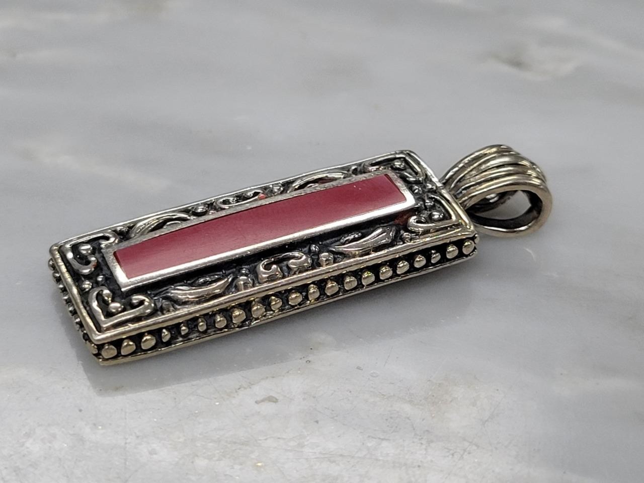 Ornate Sterling Silver Unknown Red Stone Pendant ~ 7.4grams ~ 3-C292