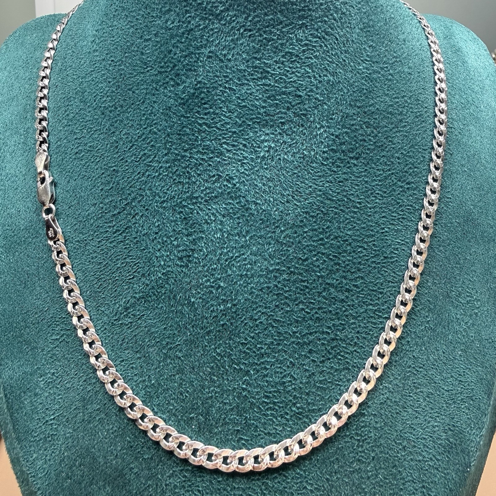 Sterling Silver Diamond-Cut Curb Chain Necklace .925 Italy 24” 4mm