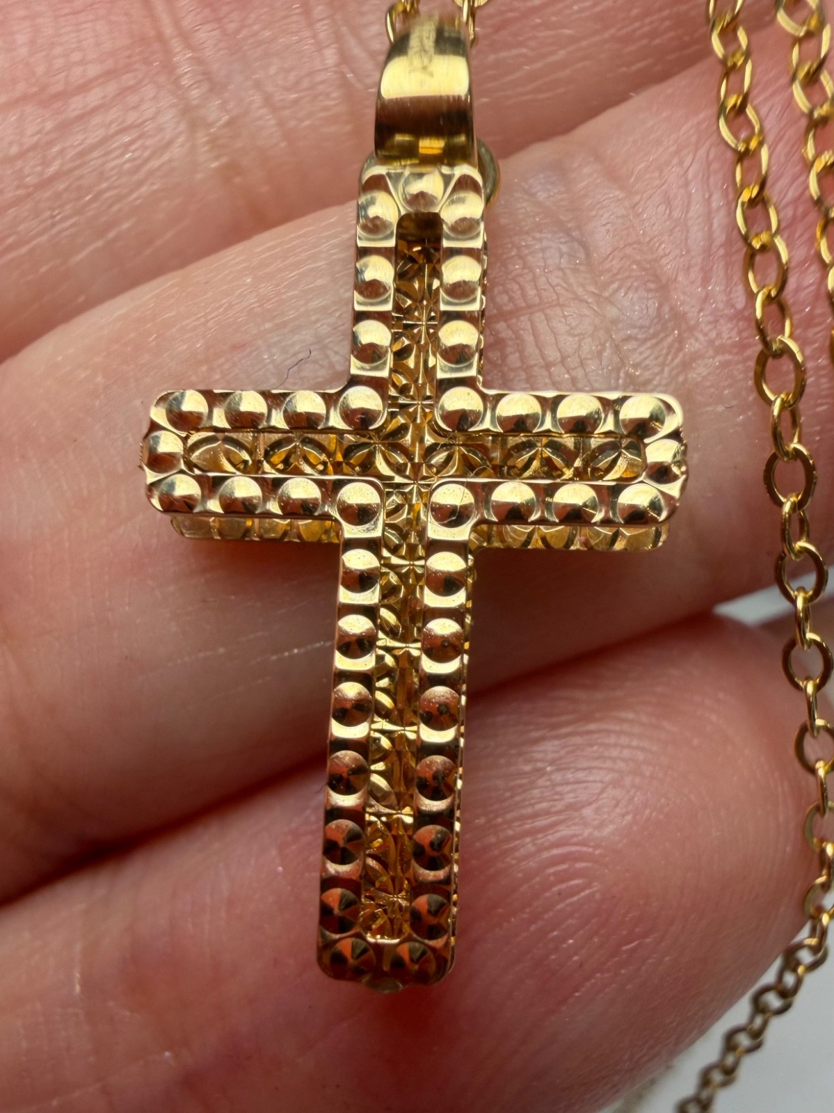 Beautiful 10k Solid Gold Cross Pendant 18” GF Chain