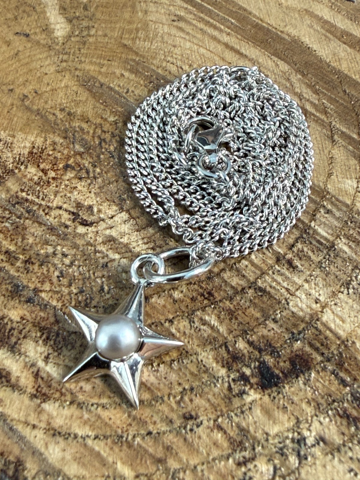 Sterling Silver 925 Star Pearl Pendant Necklace Curb Chain 52cm CB Mark