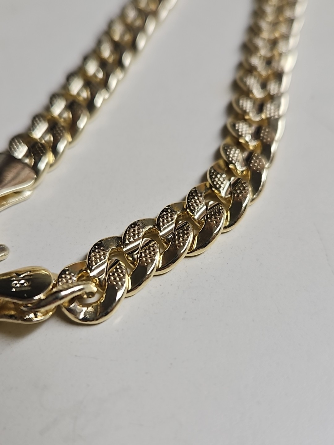 Fake 18k Gold 24in Chain
