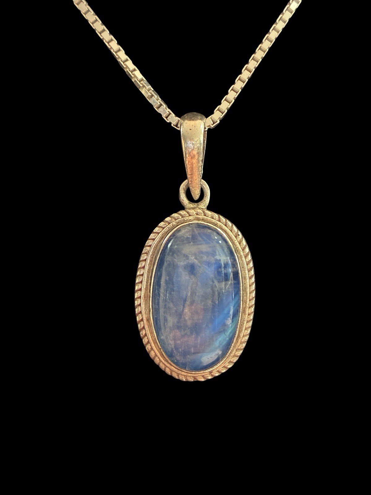 Blue Flash Labradorite & Sterling Silver 925 Pendant Necklace